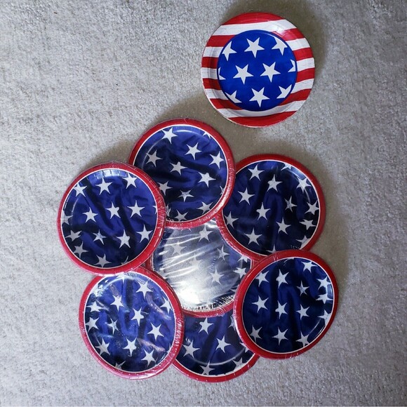 Patriotic USA Flag Election Party Plates Red White Blue & Stars Design 68CT - Picture 6 of 6